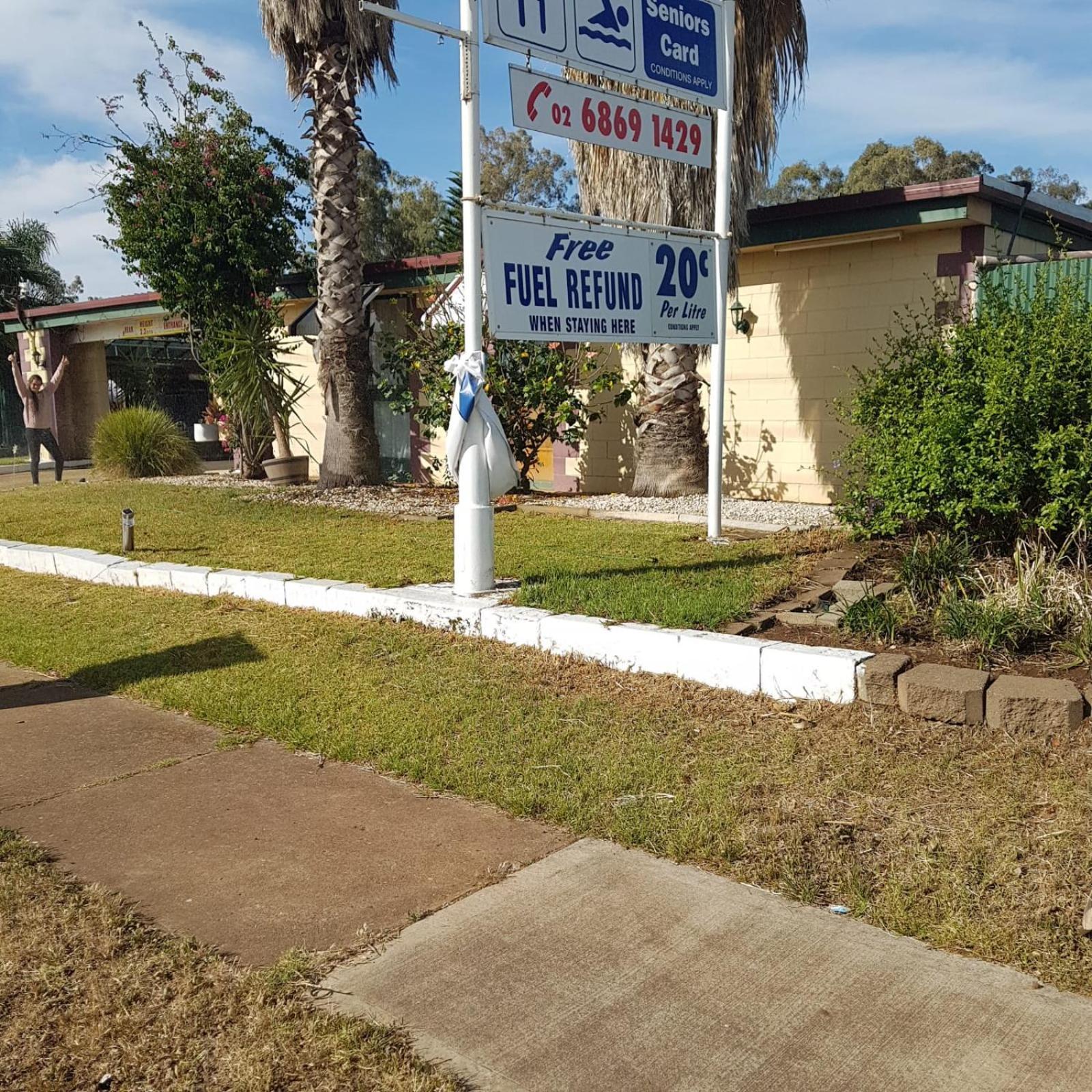Golden Peak Motel Peakhill Peak Hill Exterior photo