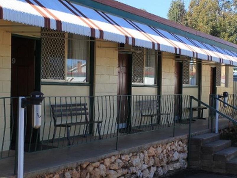 Golden Peak Motel Peakhill Peak Hill Exterior photo